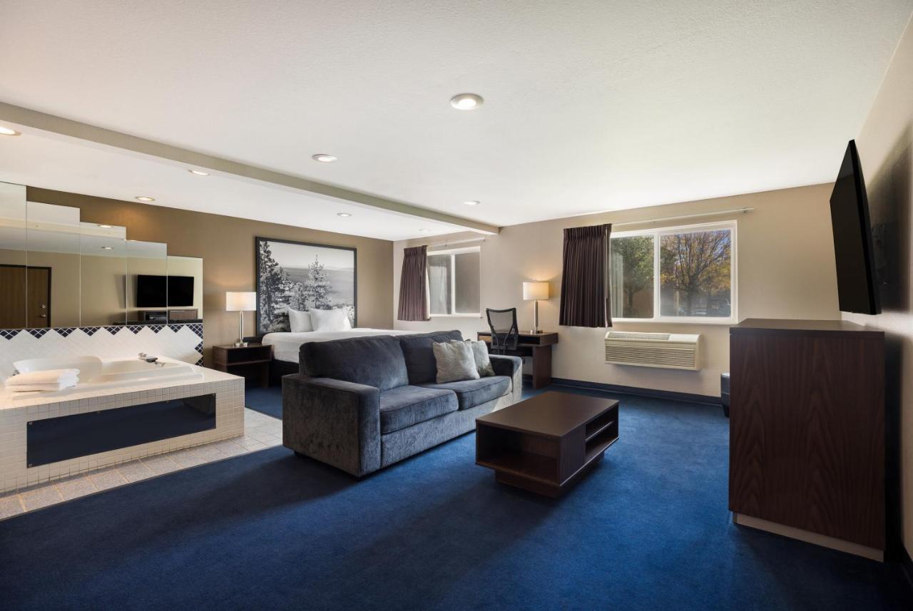 Americas Best Value Inn Sparks Esterno foto