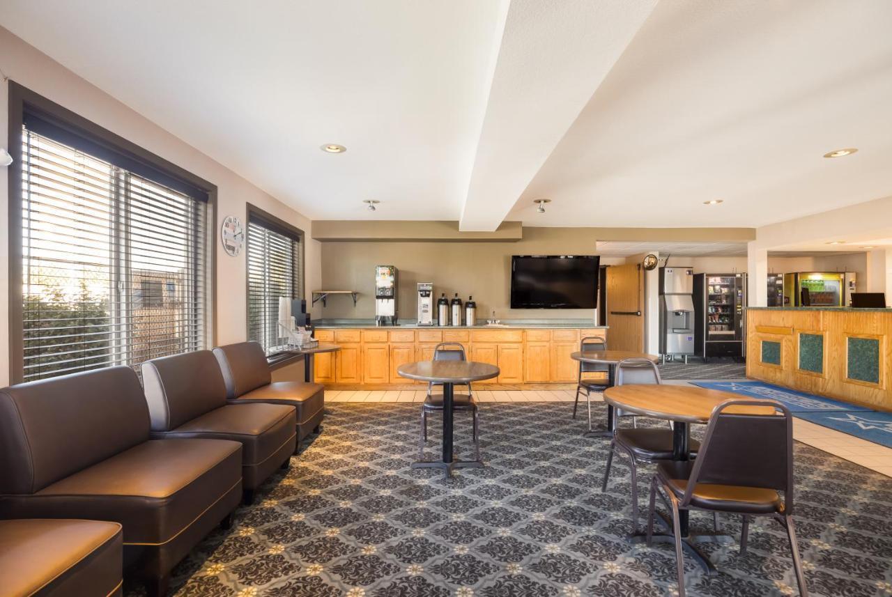 Americas Best Value Inn Sparks Esterno foto