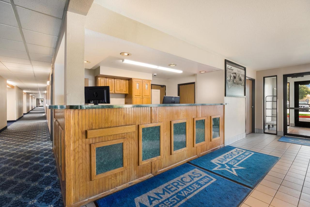 Americas Best Value Inn Sparks Esterno foto